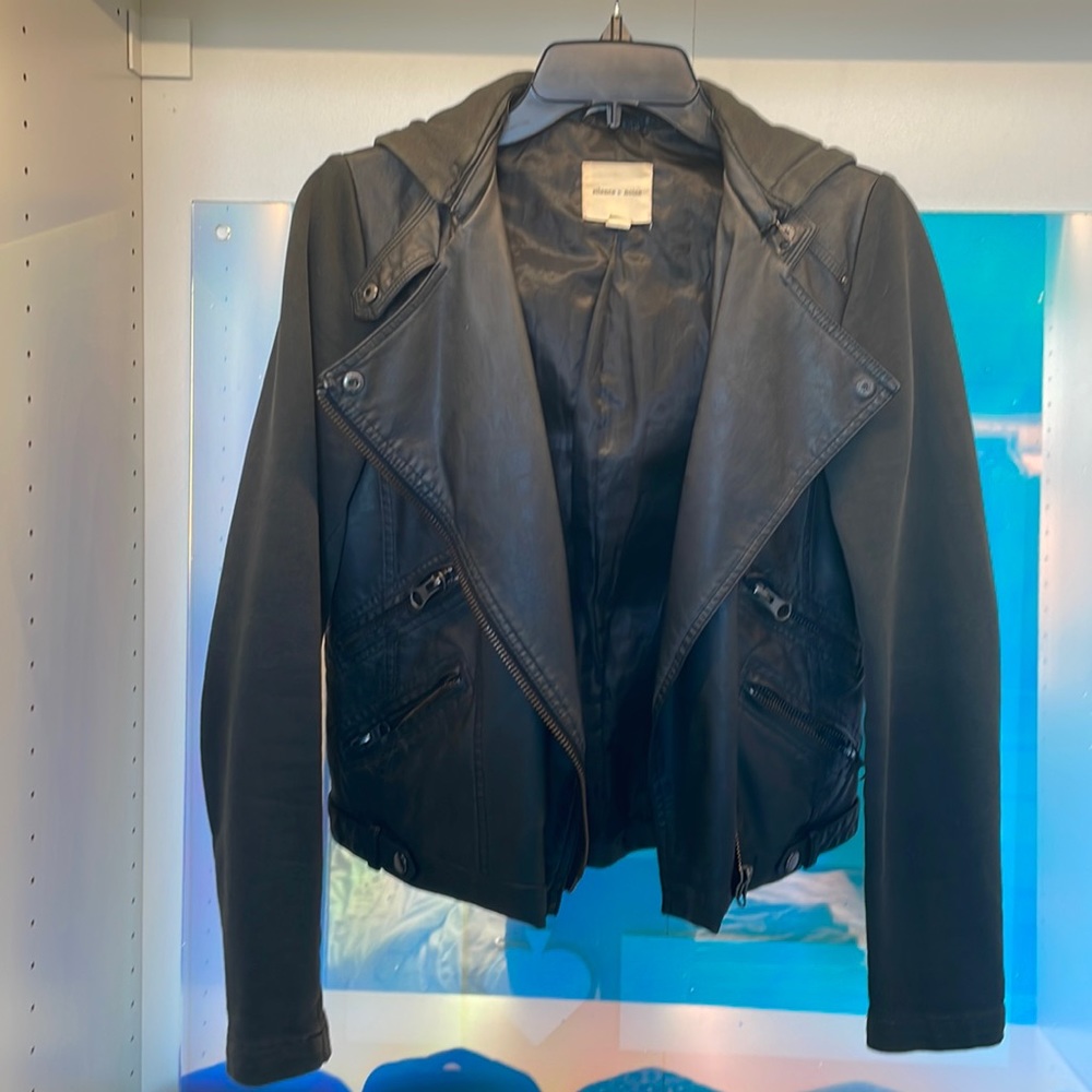 Faux leather jacket w/ removable hood (zipper)
